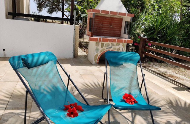 Palm garden paradise-50 meters from the beach
