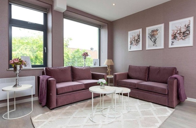 Palm Tree House - The Farmhouse