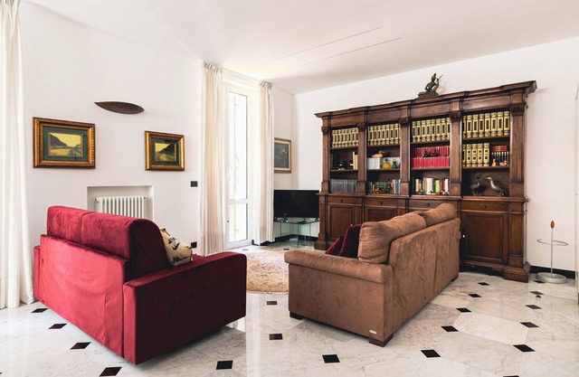Palmaria suite, charming 1 bedroom apartment in delightful Genova with AC, WIFII