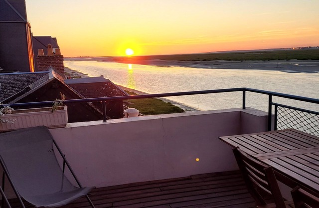 Panoramic view and terrace over the Baie de Somme