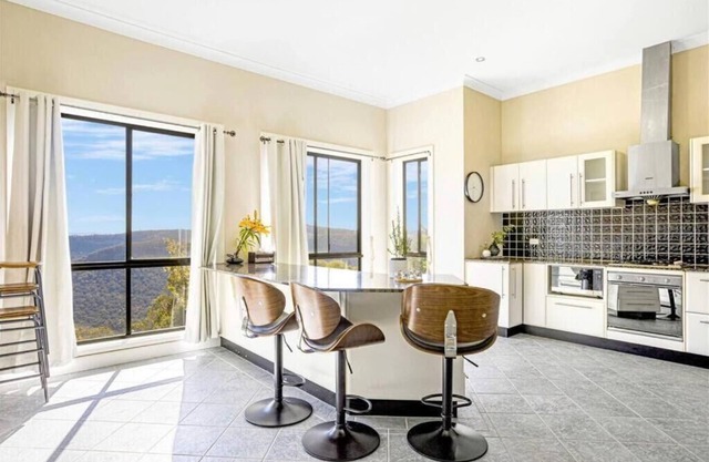 Panoramic Mountain View villa on 7ha of lands