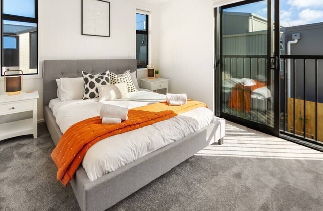 Paradise Called Home, 3 Bed, 2.5 Bath, Garage