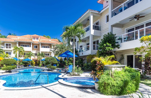Paradise Condo, Family Suite.