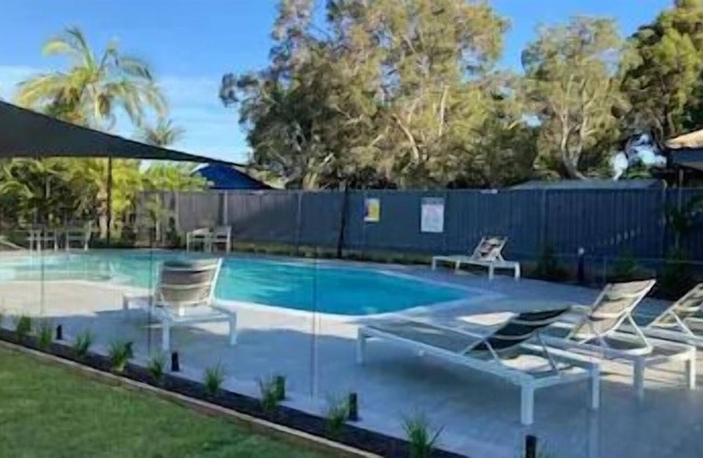 Paradise Grove Resort Facilities Tennis 