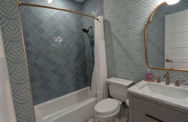 Parkway House Goshen Bed & Breakfast-Suite #3 - Boutique Style Family Friendly