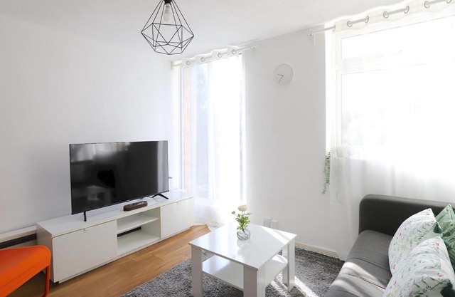 Pass the Keys Headington 4BR Home Parking and Garden Oxford