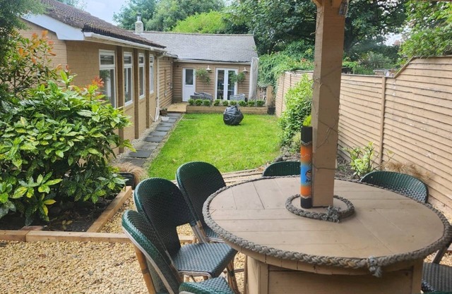 Pass the Keys | The Green House in The Plantation