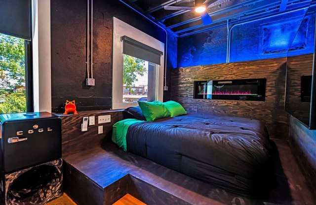 Patio & Grill | Pool Table | 100" TV | Workspaces