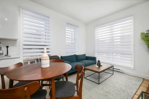 Peaceful 2BR Getaway in Downtown