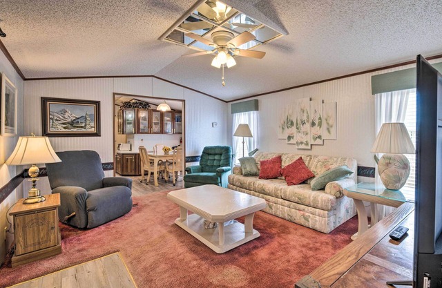 Peaceful Canal-Front Retreat w/Boathouse!