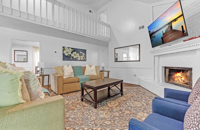 Peaceful & Cozy 5-BR, 3BA Home, Serene Neighborhood near Shelby Farms Park.