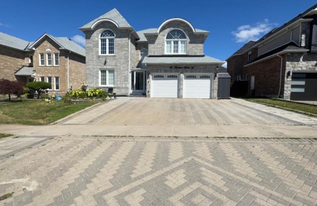 Peaceful Escape to Town of Lakes