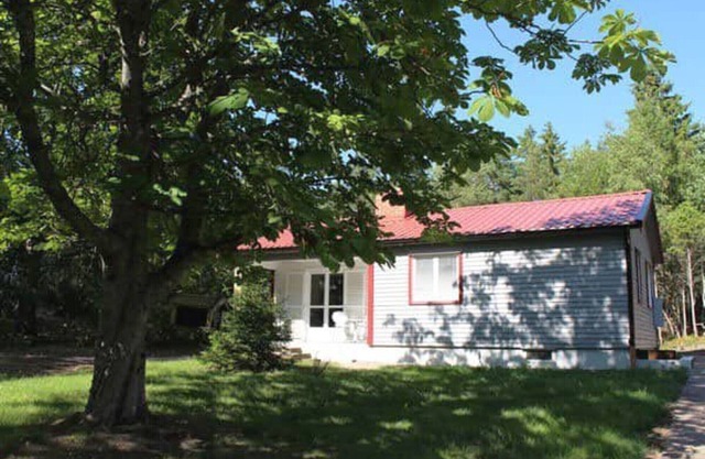 Peaceful forest, two cottages 600 m from sea | SE09136