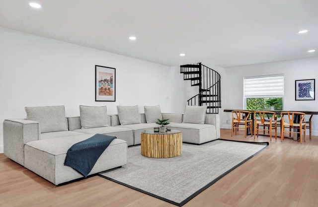 Peaceful Villa Lauren: 4-min walk to beach