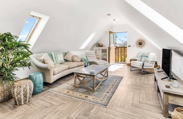 Pear Tree Loft Summar