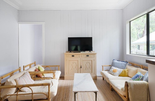 Pearl Beach Semi - 2 min to sand & sea - Wattle