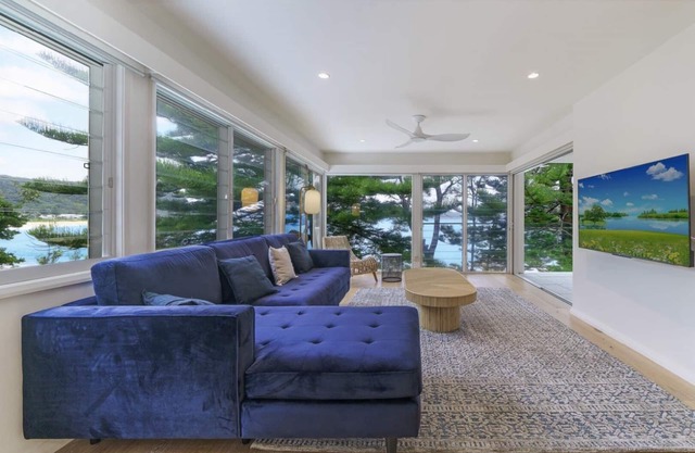 PEARLY SANDS 1 - ABSOLUTE BEACHFRONT