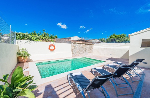 PEGASO - Villa with private pool in Campanet. Free WiFi