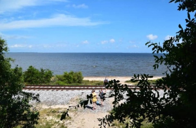 Pelican Nest-Charming Suite/Pool/Jacuzzi Tub/Private Balcony!