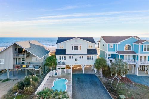 Pelican Watch Brunswick Vacation Rentals Ocean front with heated pool