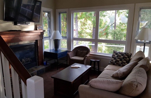 PENDER ISLAND VACATION - Luxury Cottage