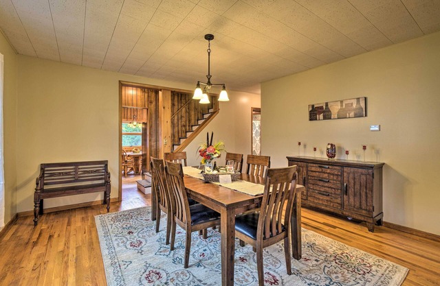 Penn Yan Escape w/Yard, 1 Mi to Keuka Lake!