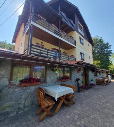 Pensiune Pârâul Rece Transfăgărășan