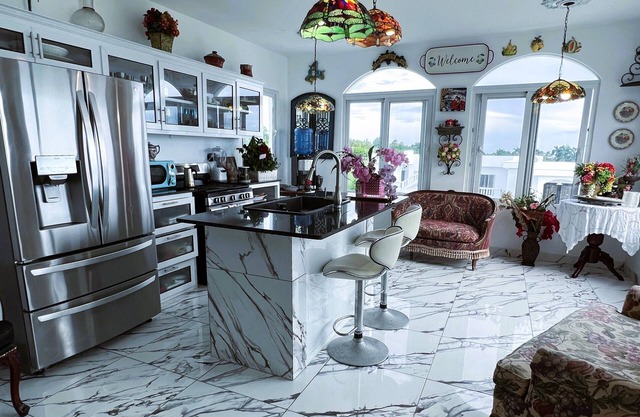 Penthouse #20: Romantic Suite with 360° Ocean View