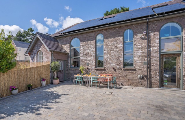 Penuel Chapel - Five Bedroom House, Sleeps 10