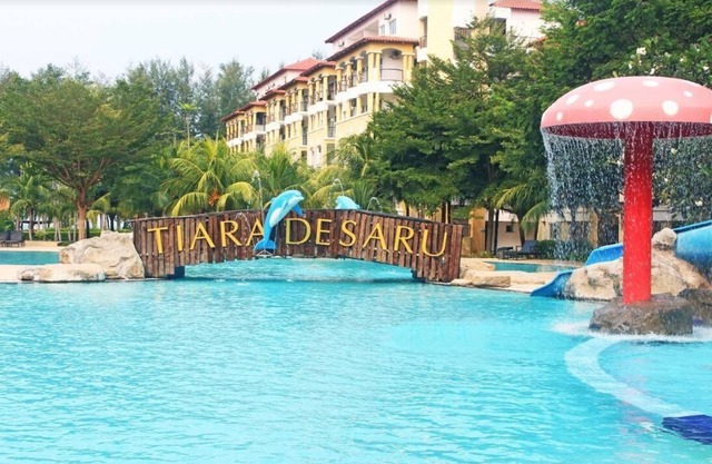 Percutian yang tenang dengan kolam renang yang bersih, taman riadah, dan pantai