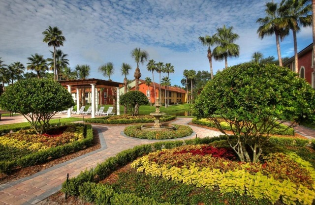 Perfect Choice For Your Family Vacation! Fully Kitchen, Pool, Free Parking