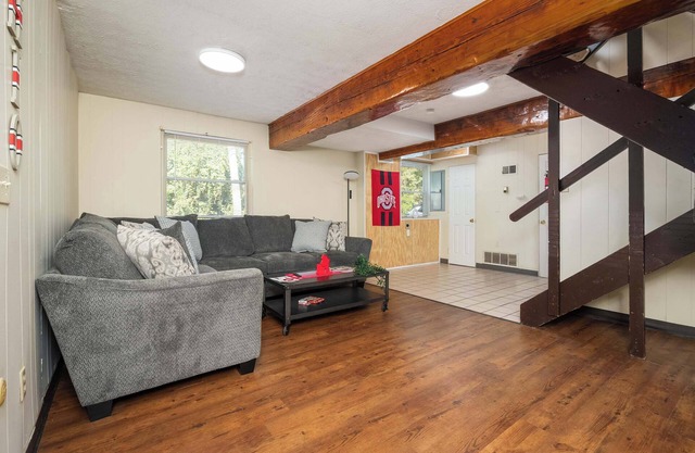 Perfect Entertainment Space near The Shoe