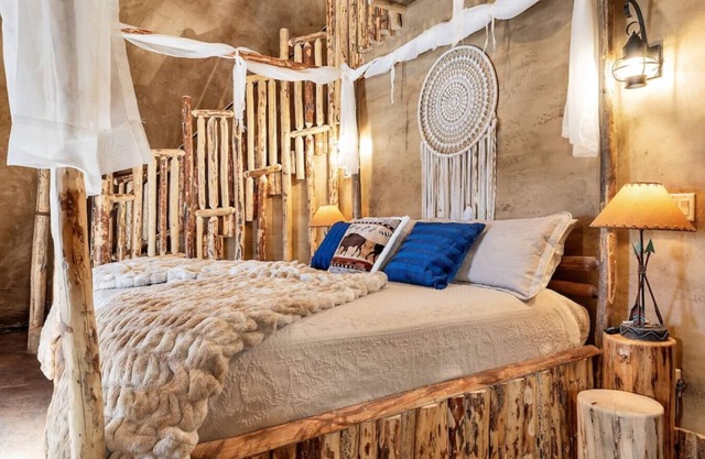 Perfect for A Romantic Getaway Bison Tipi On The Pond w/ 1 King Bed, 2 Futons, Hot tub and an Outdoor Kitchen #40