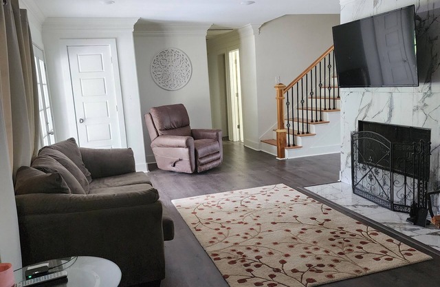 Perfect for a weekend, family gatherings, Parties, or extended stay!