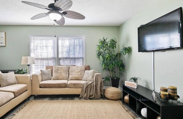 Perfect North Fayetteville Private Getaway!