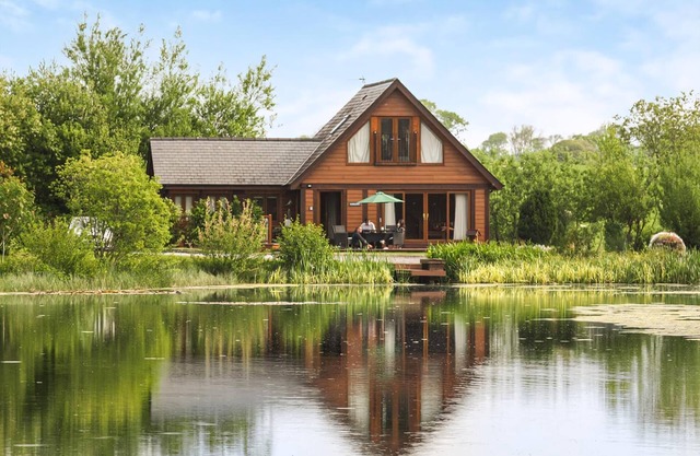 Perfectly positioned with panoramic views of the lake.