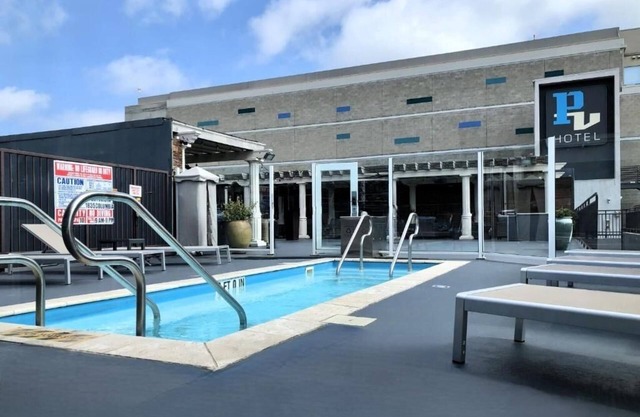 Pet Friendly Balcony Suite Near San Diego Harbor – Mid-Century Vibe | 4 Units