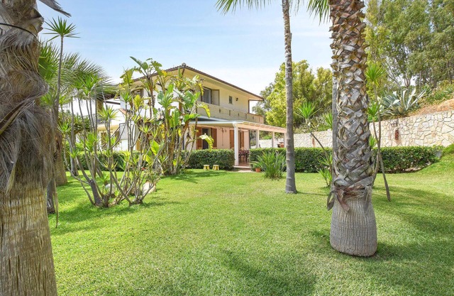 Pet friendly home in Balestrate