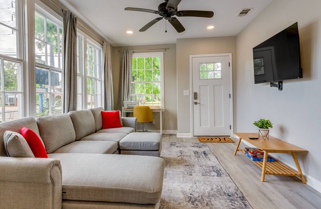 Pet-Friendly Pensacola House Rental: 3 Mi to Beach