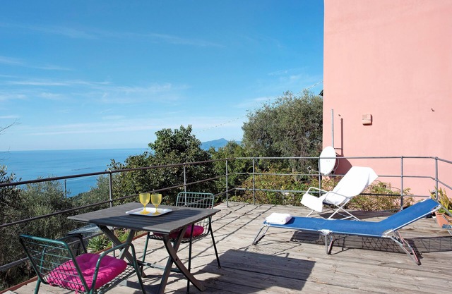 Pet-friendly Vacation Home Villetta Rosa with Garden, Terrace, Balcony, BBQ & Wi-Fi