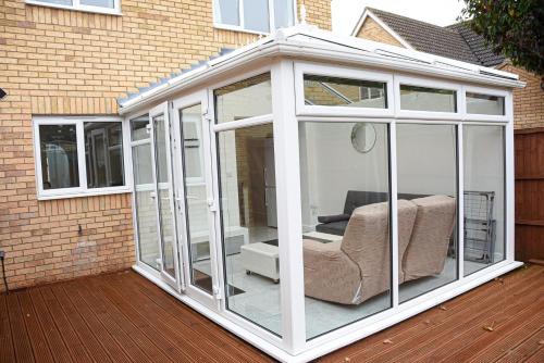 Peterborough Haven: 3BD Family Home Retreat