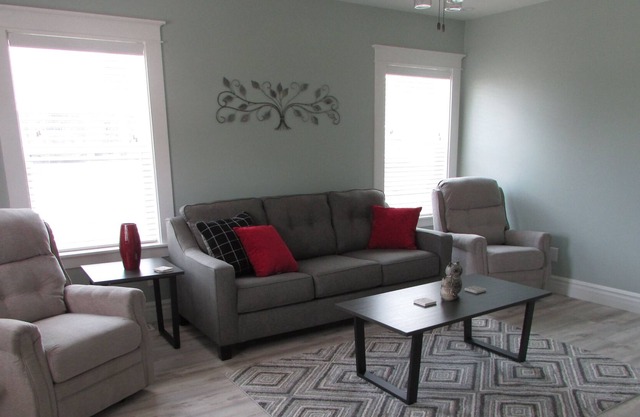 Pets are Welcomed to this Beautiful Downtown Prescott Bungalow