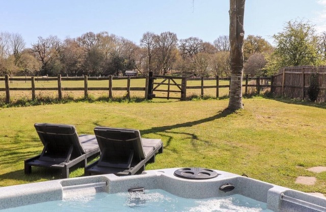 Pheasant Lodge a peaceful countryside hot tub retreat