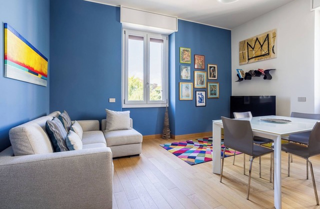 Piazzale Lodi - Two Bedroom Apartment, Sleeps 5