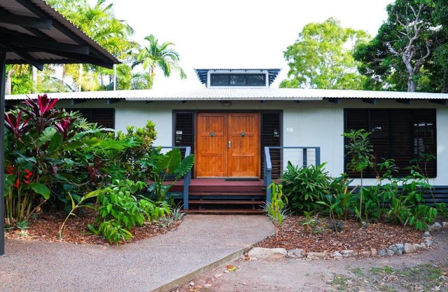 Picnic House, Luxurious Tropical House