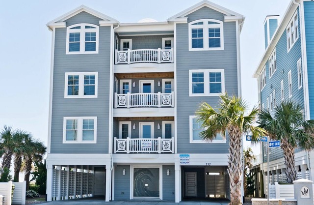 Pierless Too, Oceanfront House in Atlantic Beach, NC!