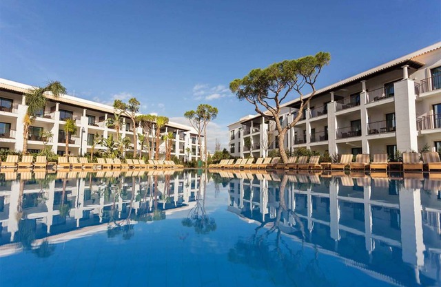 Pine Cliffs Garden Suite III