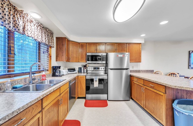 Pine Knot 62h - Retreat With Private Play Area 3 Bedroom Townhouse by The Summit at Gore Mountain