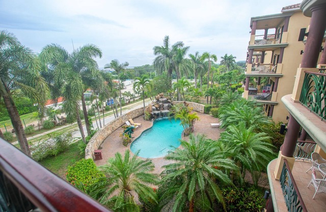 Pineapple Villa 531- fantastic mid island home