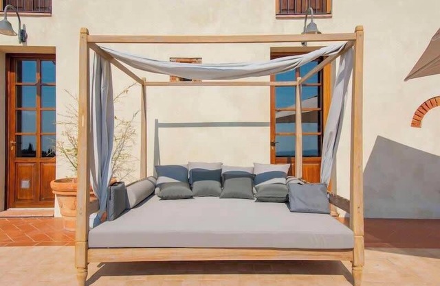 Pisa villa rental Sum